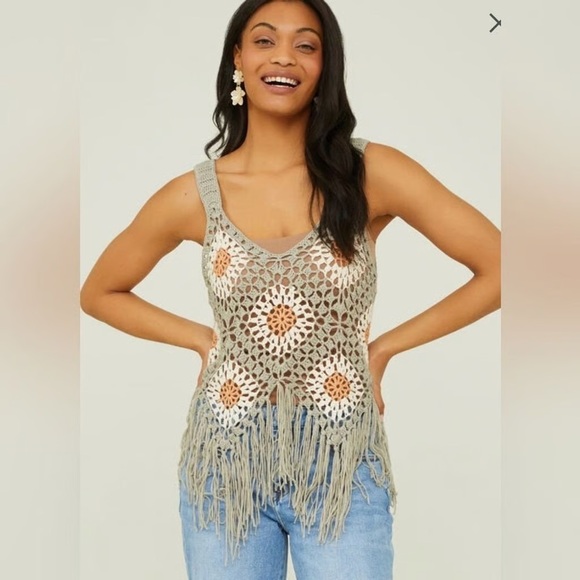 Altar'd State Tops - Altar’d State Tullabee Sage Fringe Mama Tank Granny Square Free people crochet